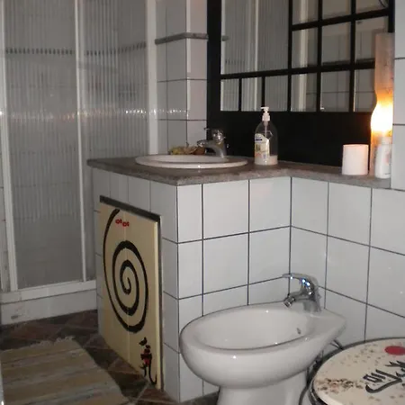 Bed & Breakfast La Gallina Felice 3*