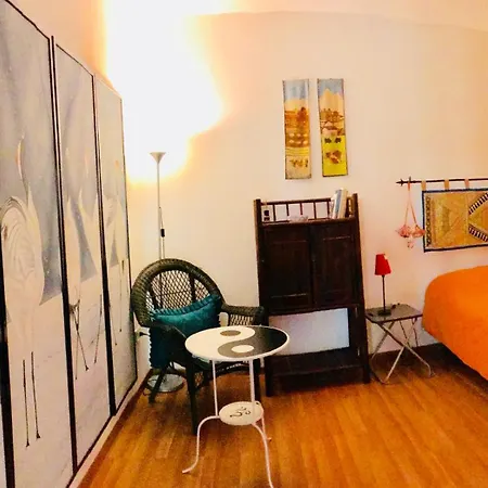 Bed & Breakfast La Gallina Felice 3*